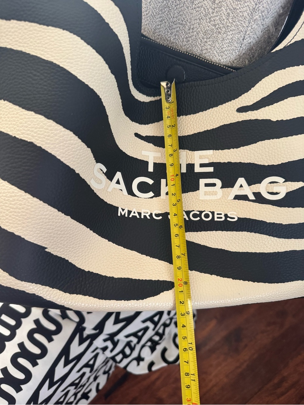 Marc Jacobs The Sack Bag Zebra-print in Black and Cream - Picture 11 of 11